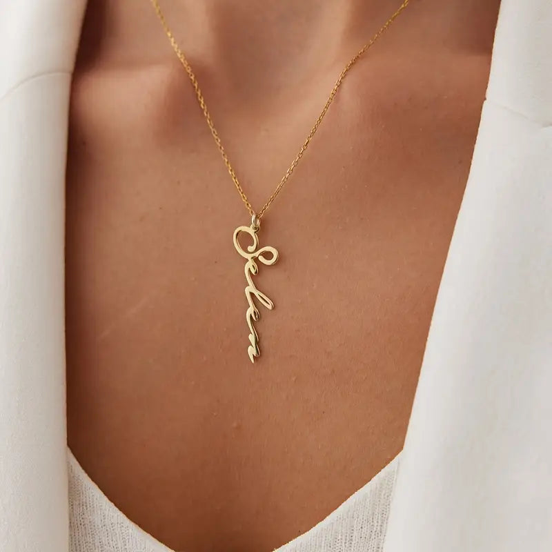 Dikey Sade İsim Kolye