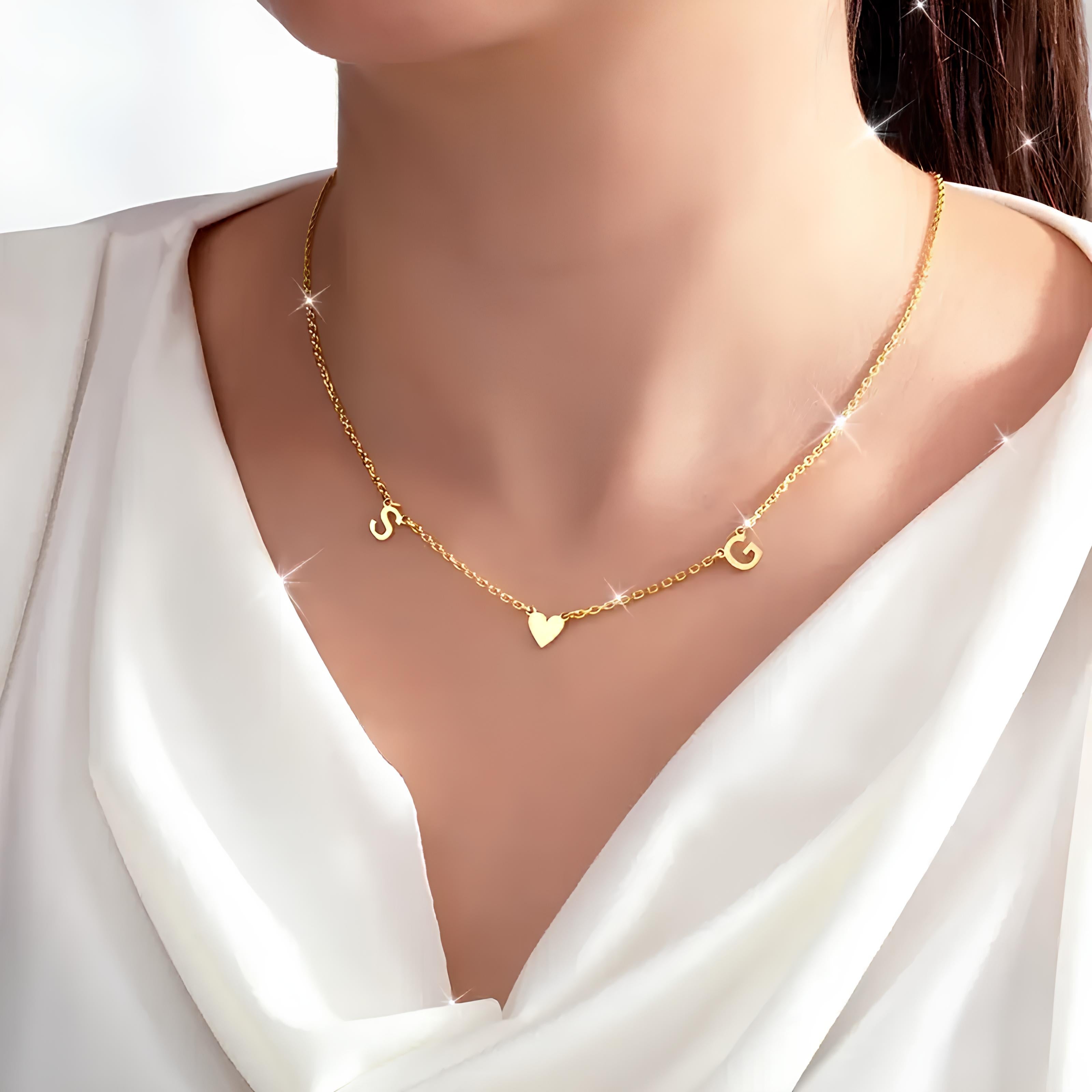 Aşk Temalı Harf Kolye - 925 GÜMÜŞ