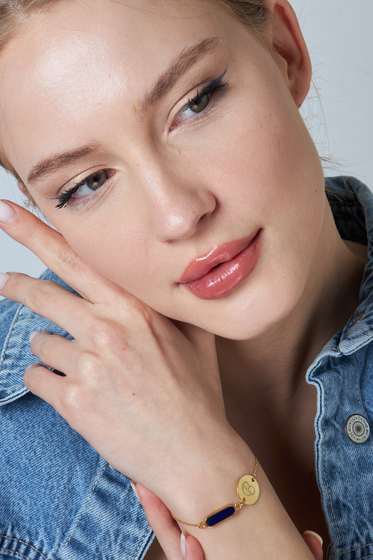 Renkli Plaka Harfli Bileklik - 925 GÜMÜŞ