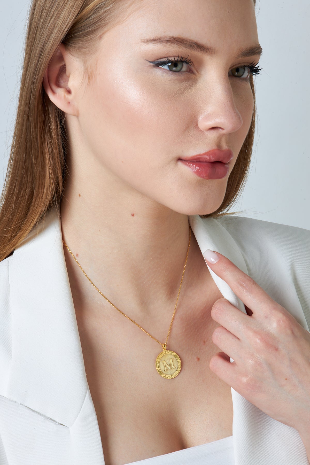 Madalyon Harf Kolye - 925 GÜMÜŞ