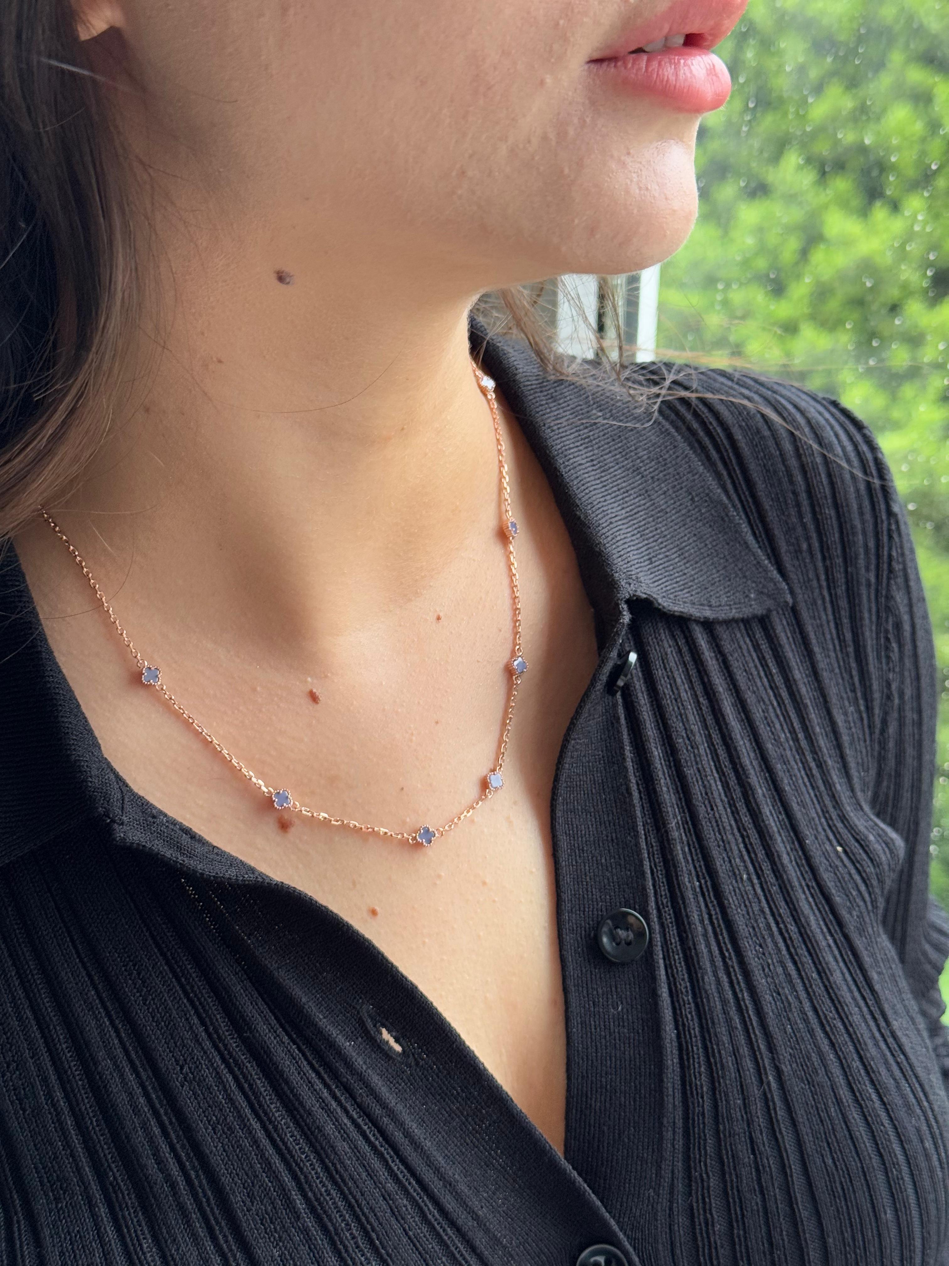 Modern Minimal Yonca Kolye 925 GÜMÜŞ