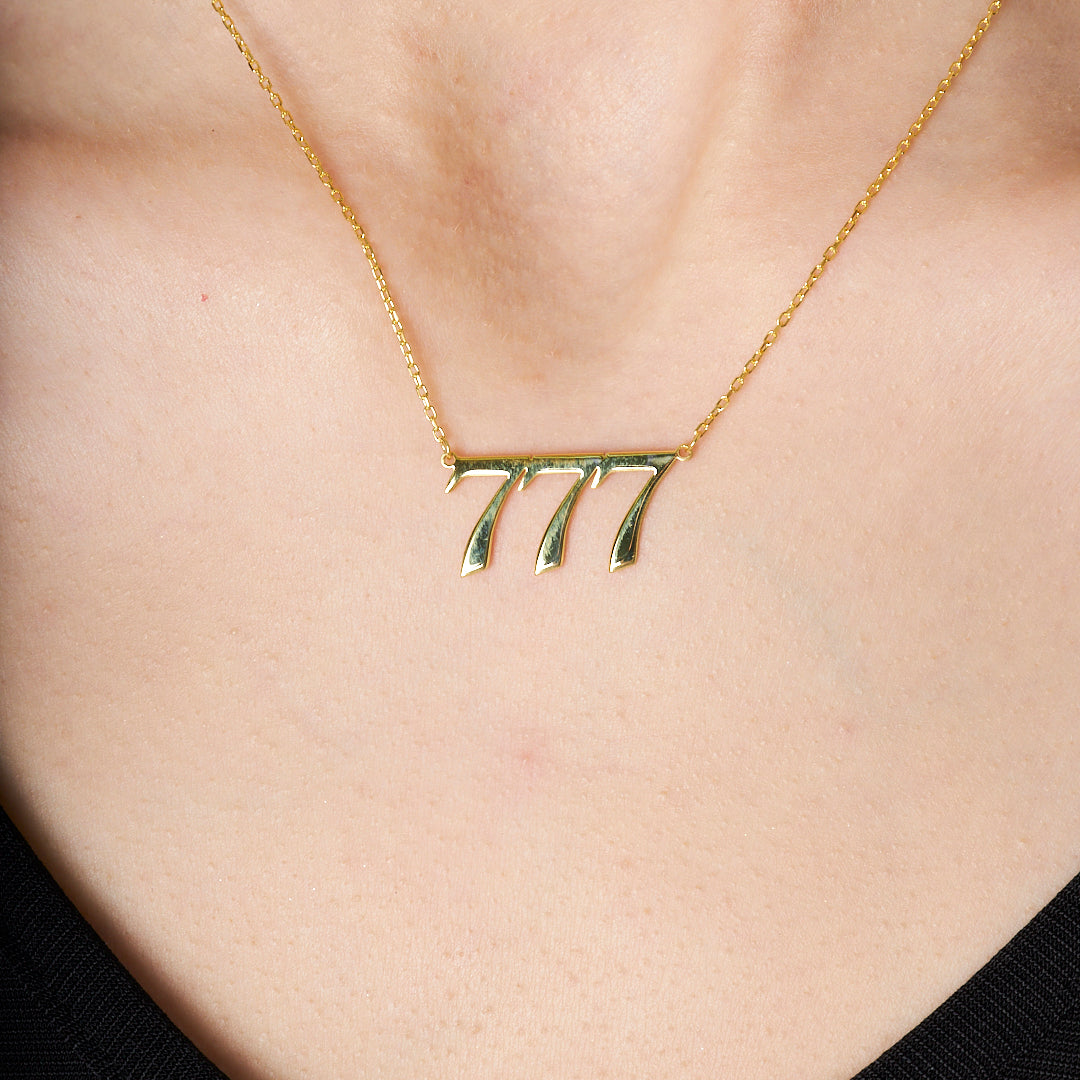 Şanslı Sayı Kolye - 925 GÜMÜŞ