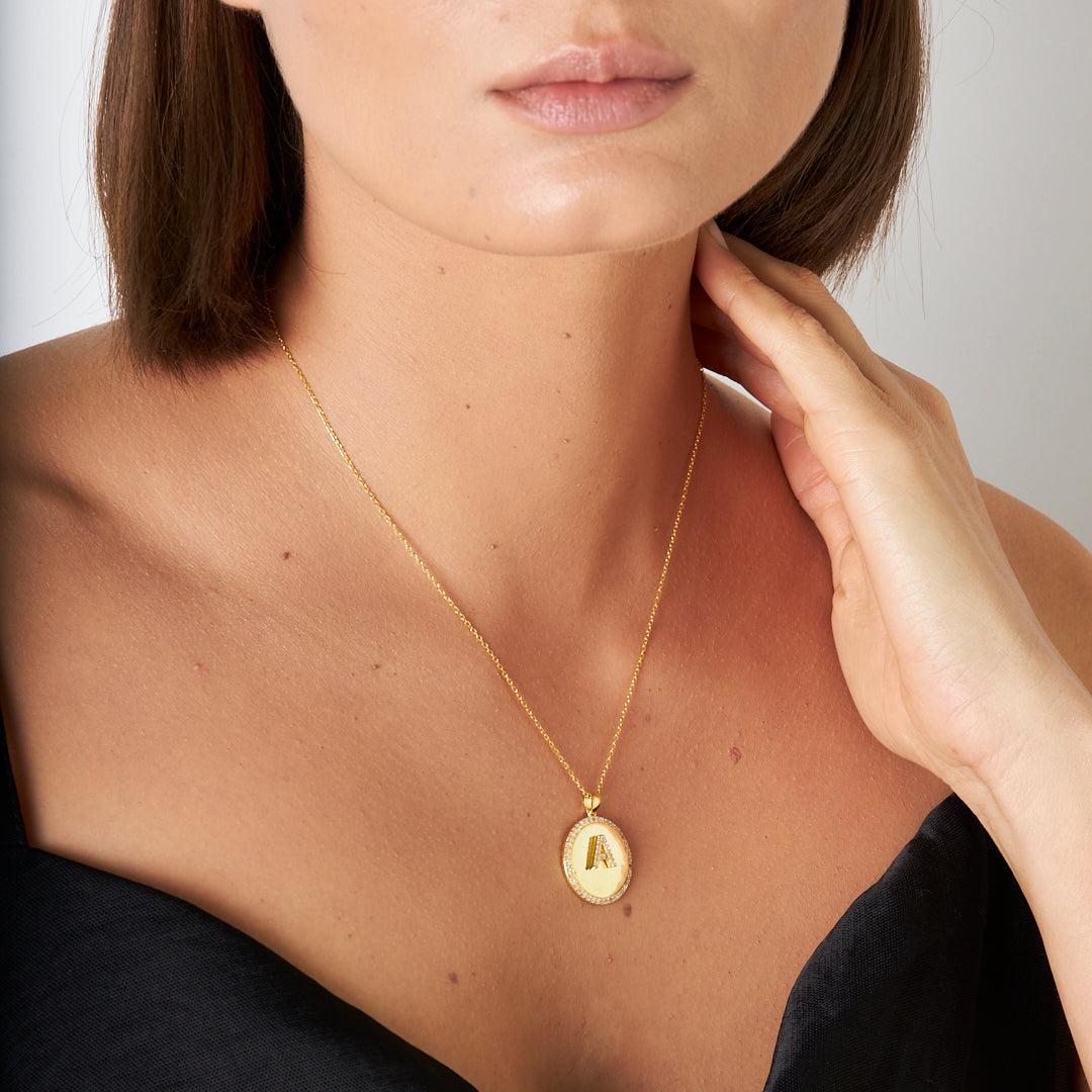 Daire Plaka Harfli Kolye - 925 GÜMÜŞ