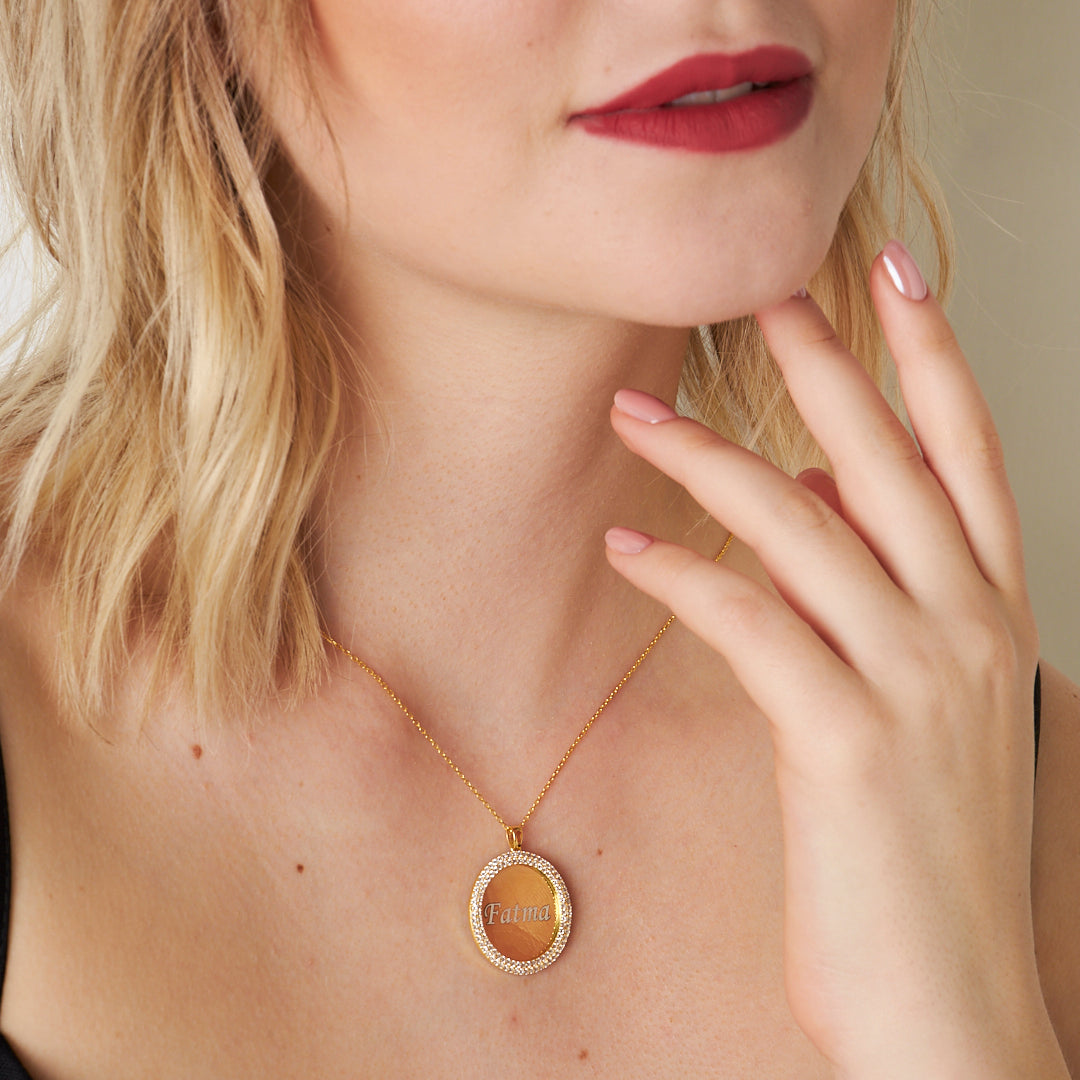 Kübik Zirkon Plaka İsim Yazılı Kolye - 925 GÜMÜŞ