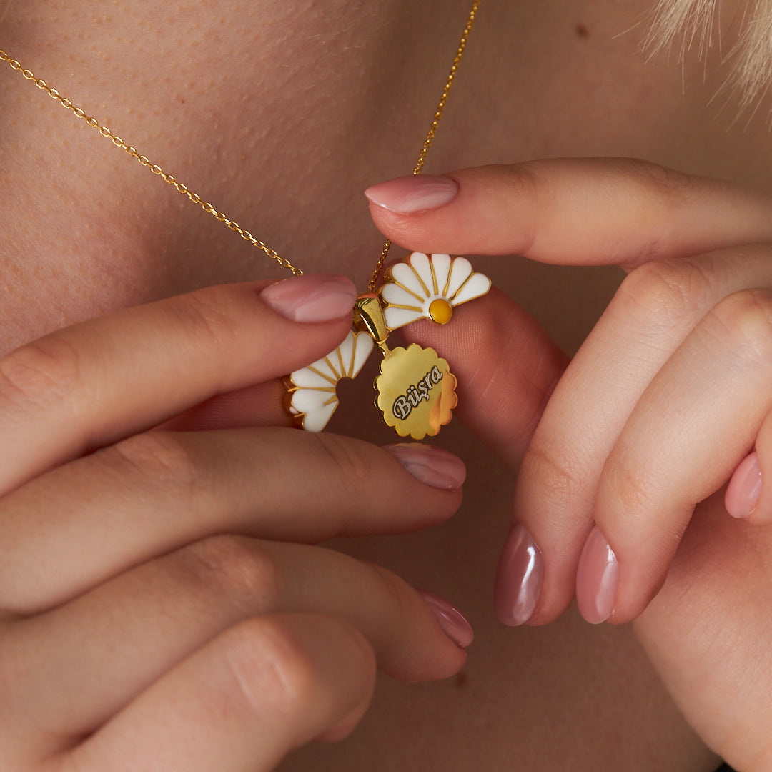 İsimli Papatya Kolye - 925 GÜMÜŞ