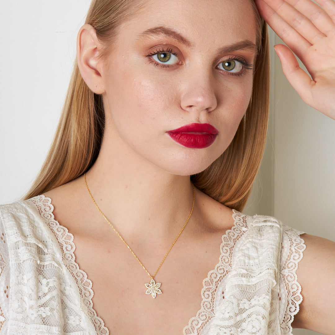 Nergis Çiçeği Kolye - 925 GÜMÜŞ