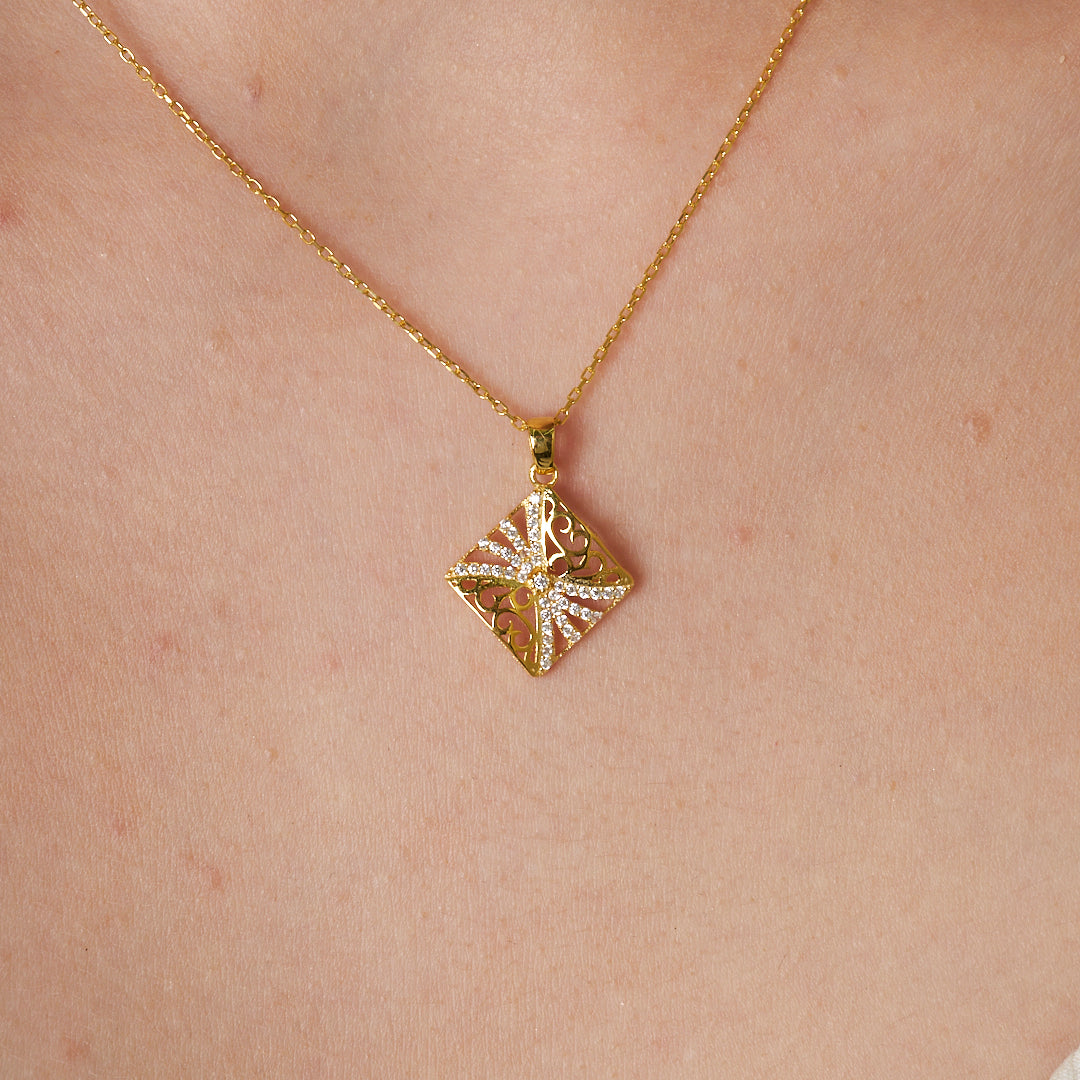 Kare Taş Kolye - 925 GÜMÜŞ