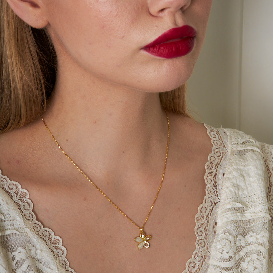 Lotus Çiçeği Kolye - 925 GÜMÜŞ