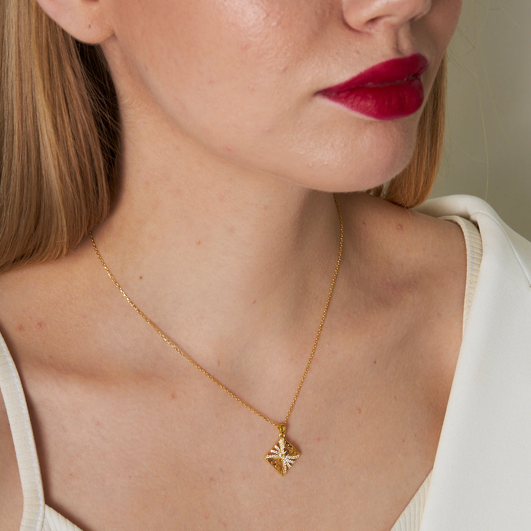 Kare Taş Kolye - 925 GÜMÜŞ