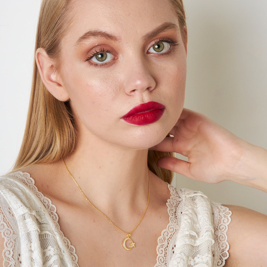 Klasik Yıldız Kolye - 925 GÜMÜŞ