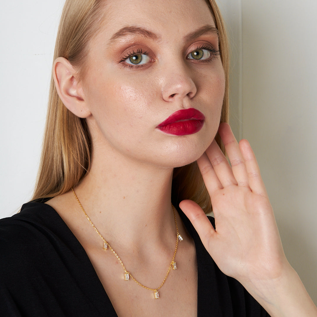 Sıralı Baget Taşlı Kolye - 925 GÜMÜŞ