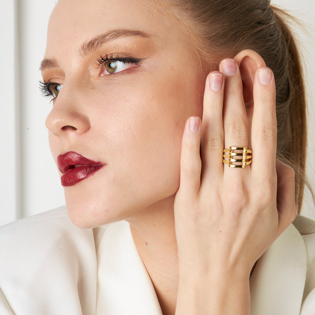 Kenarları desenli 14K ALTIN kaburga halkası