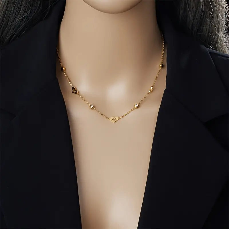 Zirkon Taşlı Kalpli Kolye - 925 GÜMÜŞ