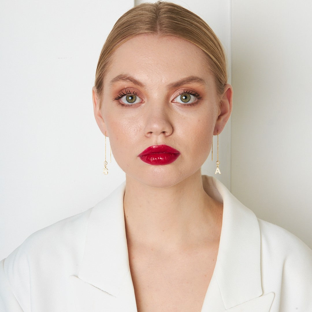 Zirkon Taşlı Sallantılı Harf Küpe - 925 GÜMÜŞ