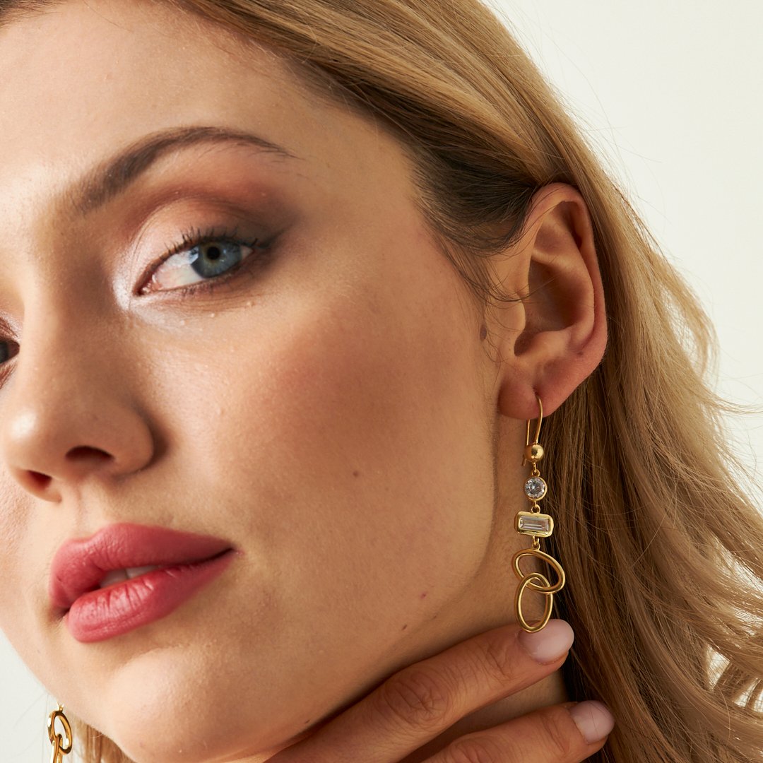 Uzay Yolu Taşlı Sallantılı Küpe - 925 GÜMÜŞ