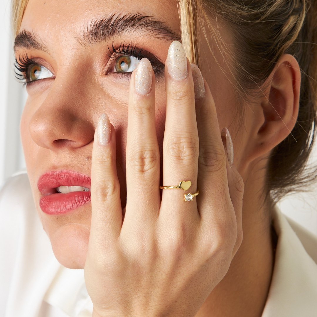 Tek Taş Bükümlü Kalp Yüzük - 925 GÜMÜŞ