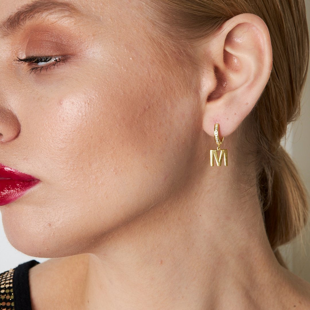 14 Ayar ALTIN Basit Harf Küpe