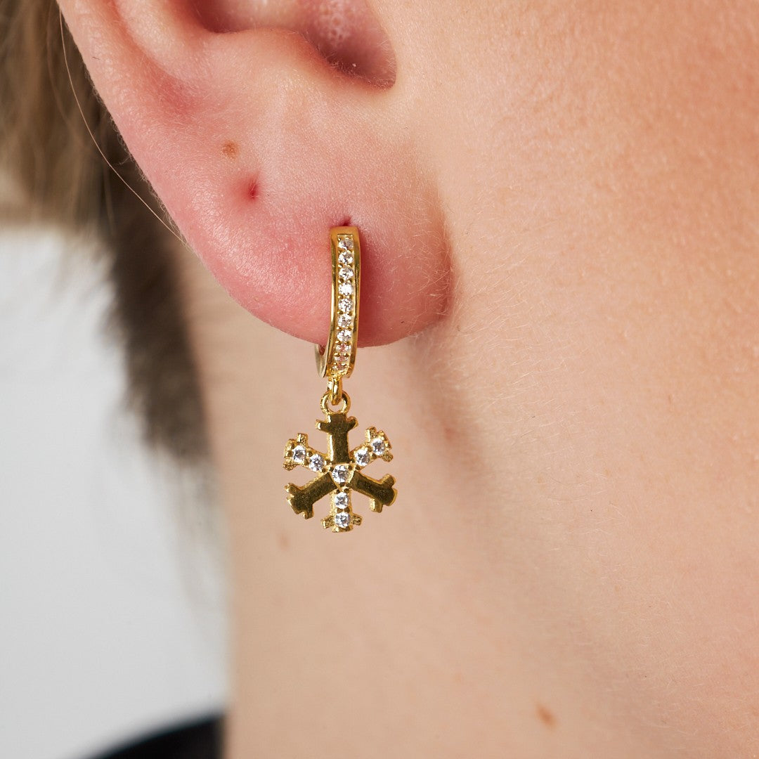 Kar Tanesi Motifli Küpe - 925 GÜMÜŞ