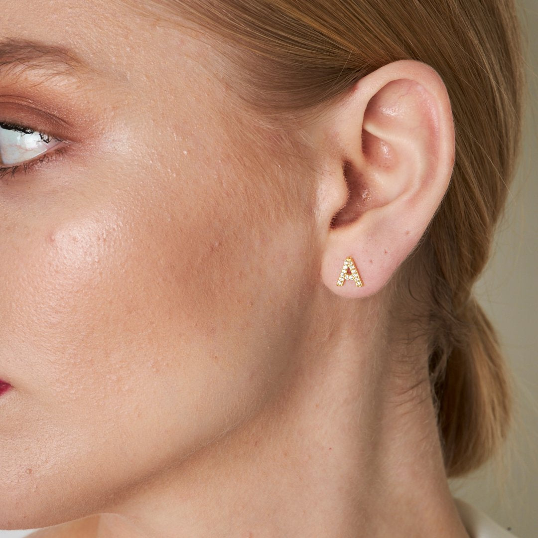 Taşlı Harf Küpe - 925 GÜMÜŞ