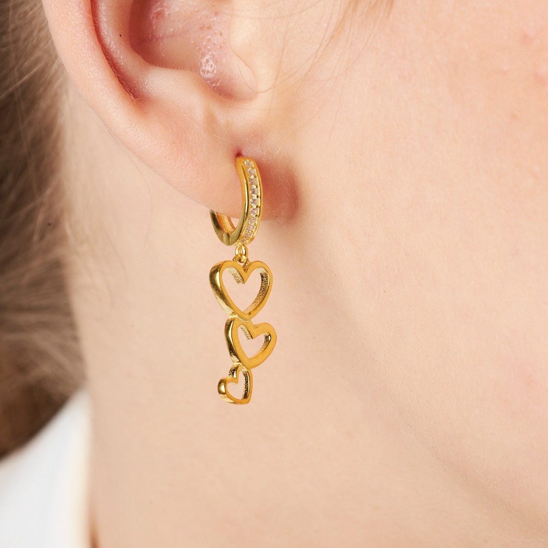 Sallanan Basit Kalp Küpeler - 925 GÜMÜŞ