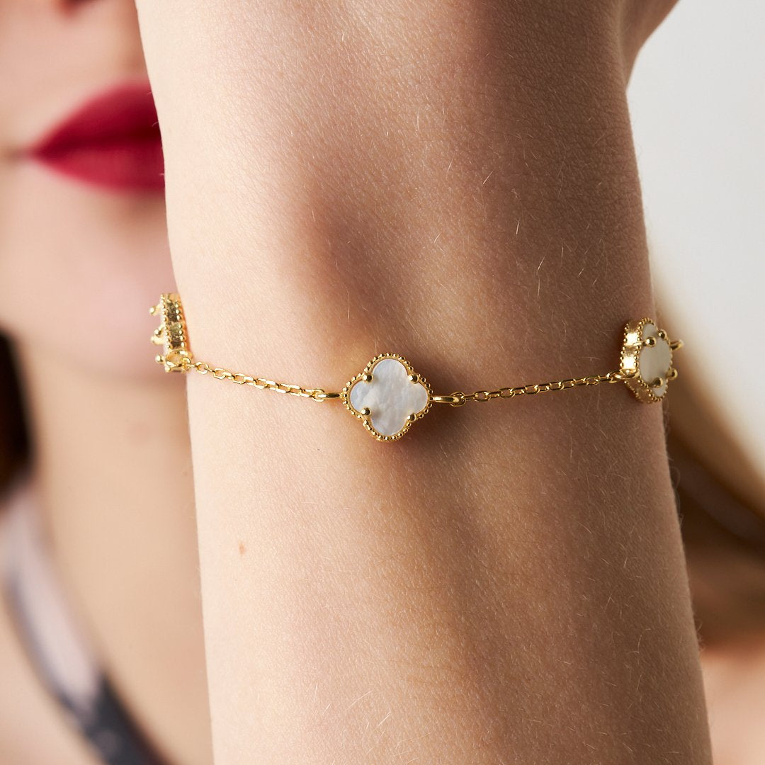 Üçlü Beyaz Yonca Bileklik - 925 GÜMÜŞ