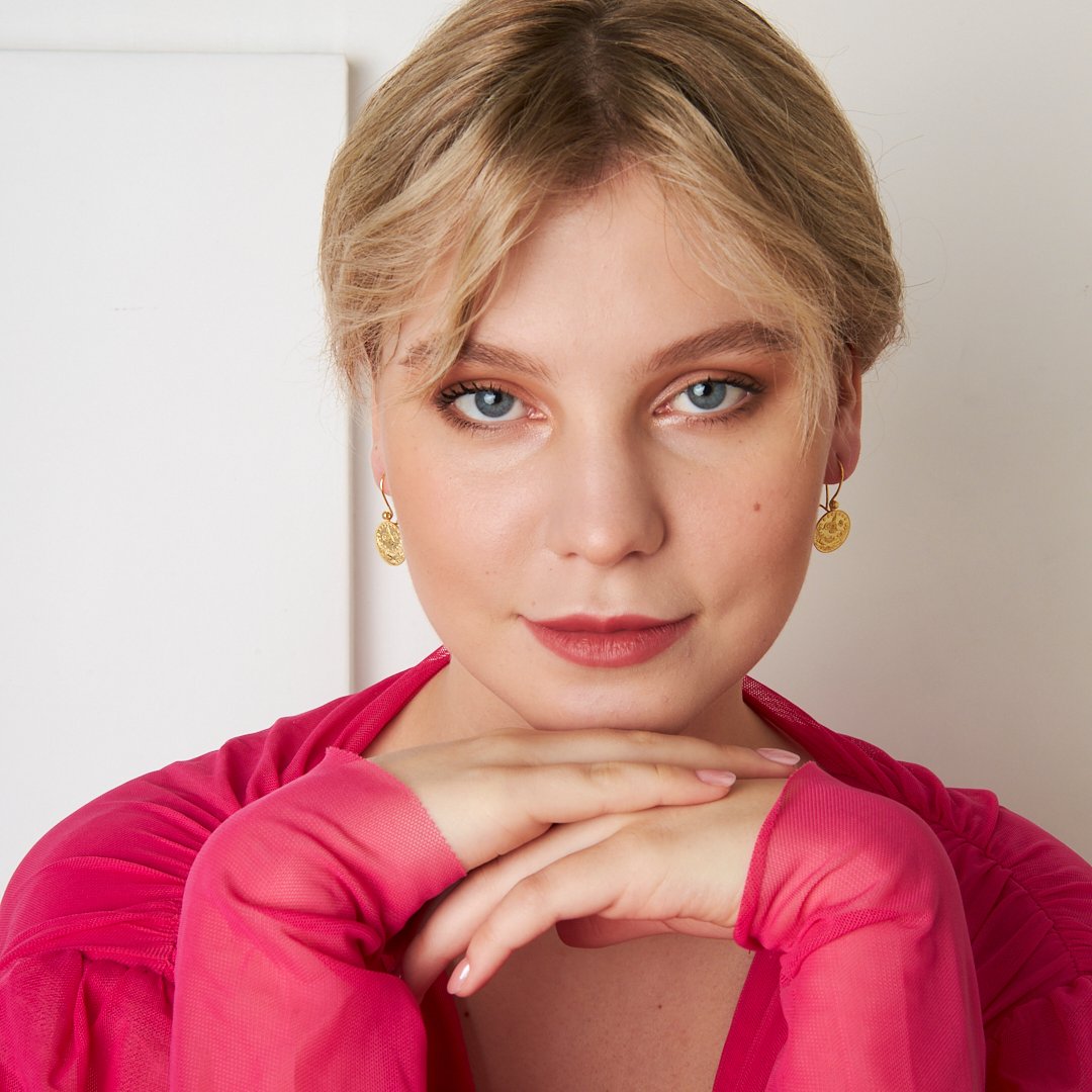 Dorica Tuğra Küpesi - 925 GÜMÜŞ