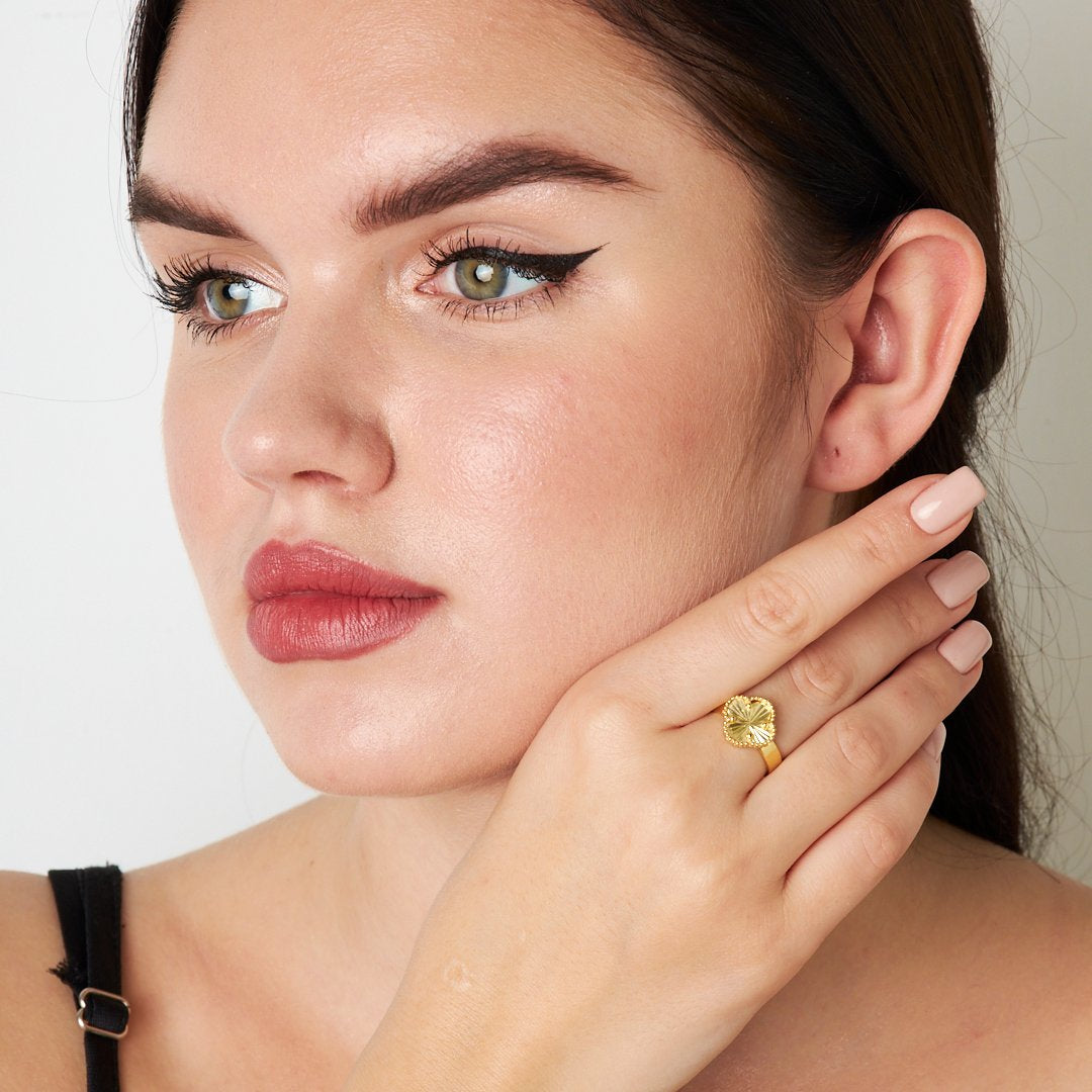 Parlak Yonca Yüzüğü - 925 GÜMÜŞ