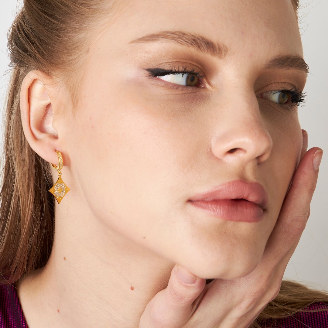 Taşlı Kare Küpe - 925 GÜMÜŞ