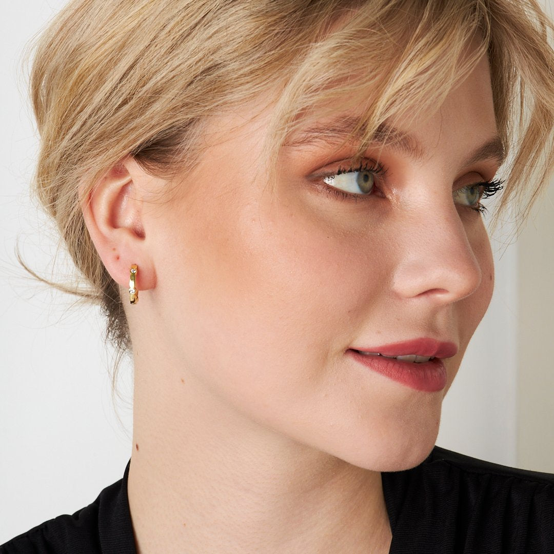 Dört Taşlı Şık Halka Küpe - 925 GÜMÜŞ