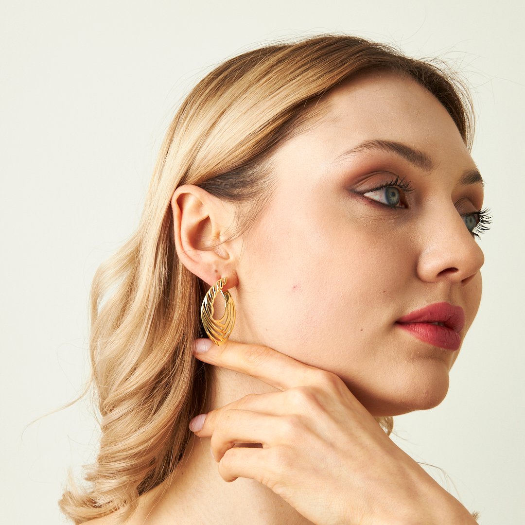 Şık Tasarımlı Küpeler - 925 GÜMÜŞ