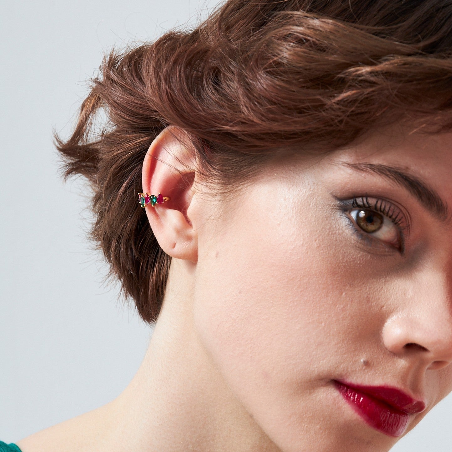 Renkli Gözyaşı Taşlı Kıkırdak Küpe - 925 GÜMÜŞ