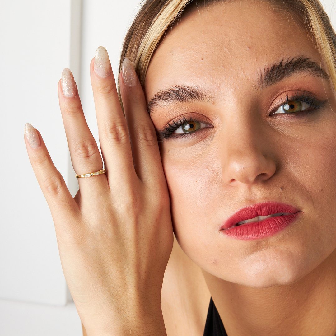 Noktalı Baget Taşlı Yüzük - 925 GÜMÜŞ