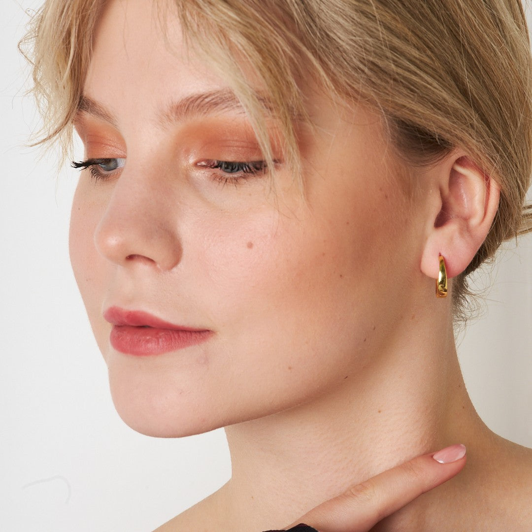 Basit Oval Küpeler - 925 GÜMÜŞ