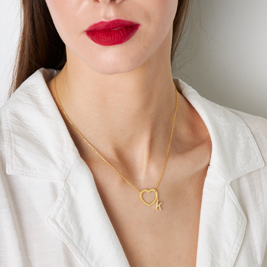 Kalpli Harf Sallantılı Kolye - 925 GÜMÜŞ