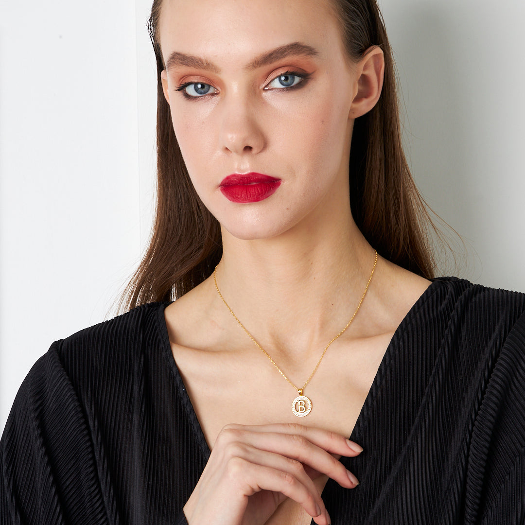 Yeni Moda Küçük Harf Kolye - 925 GÜMÜŞ