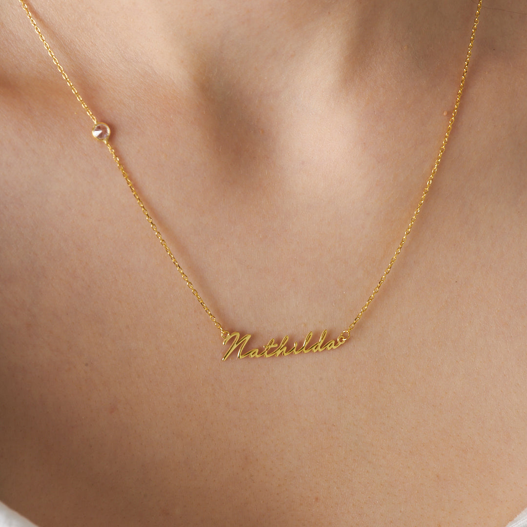 El Yazısı Şık İsimli Kolye - 925 GÜMÜŞ