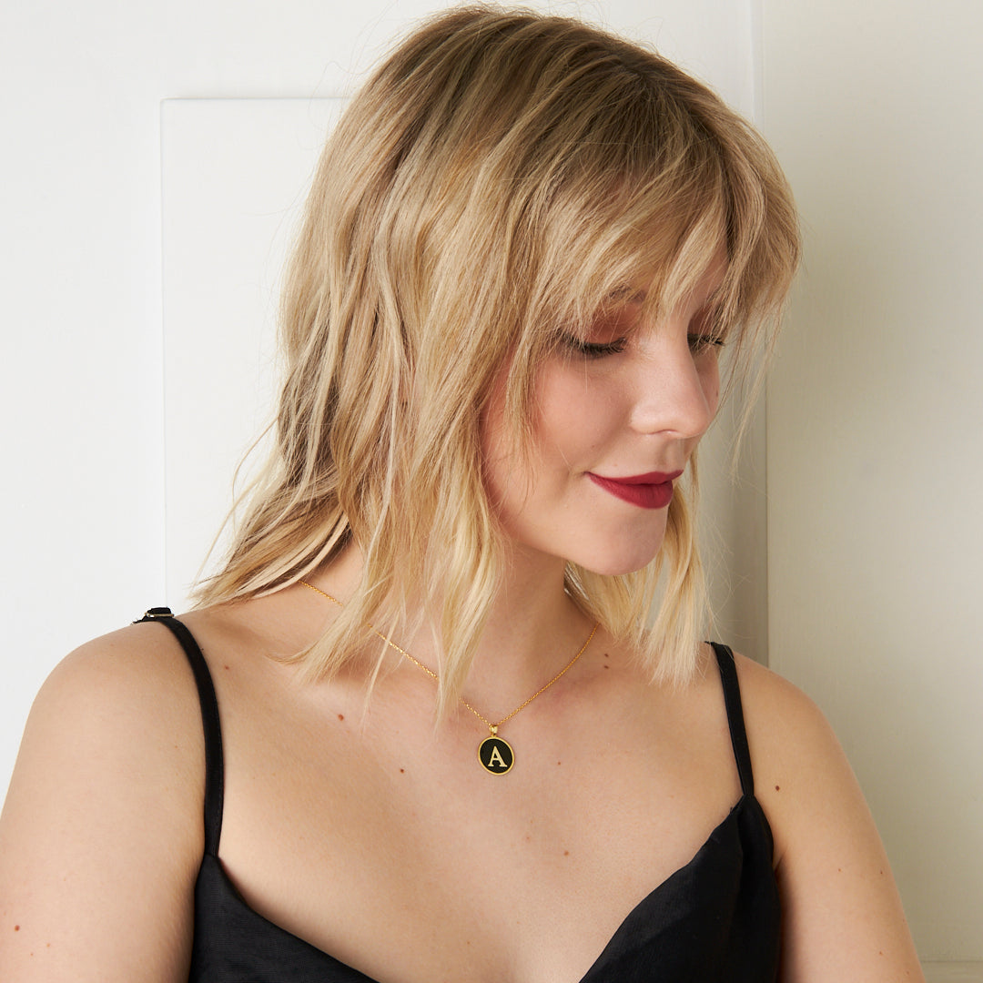 Siyah Mineli Oval Harfli Kolye - 925 GÜMÜŞ