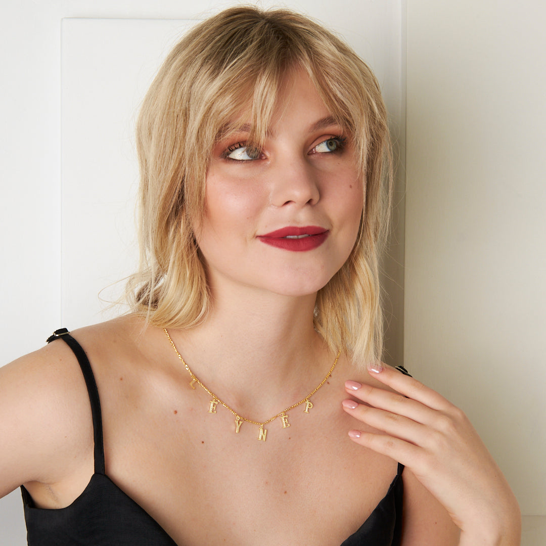 Harfli Yarım Taş Kolye İsimli Kolye Modeli 2 - 925 GÜMÜŞ