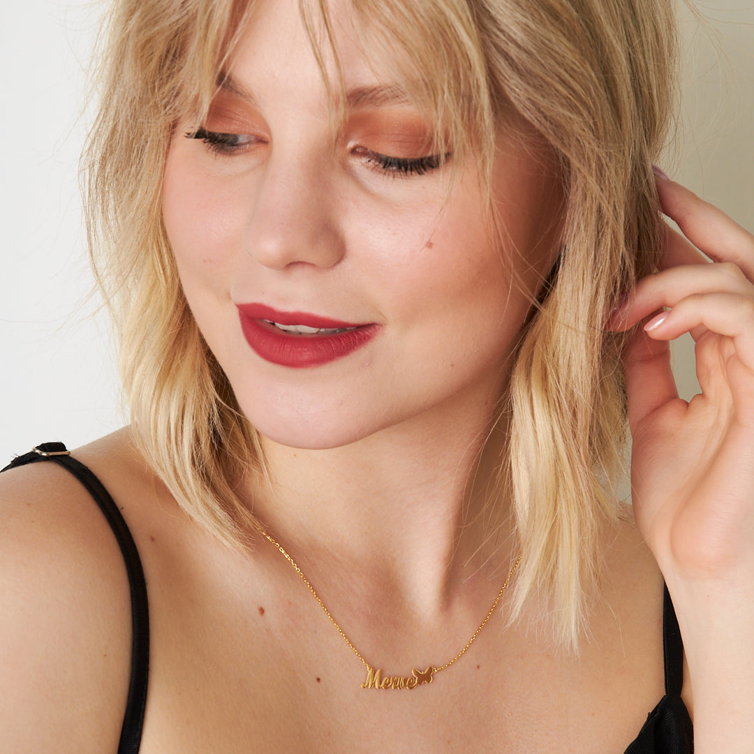 Kelebek Figürlü Yatay İsim Kolyesi - 925 GÜMÜŞ