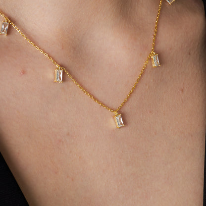 Sıralı Baget Taşlı Kolye - 925 GÜMÜŞ