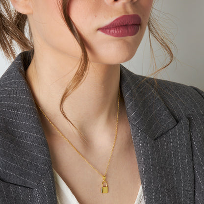 Küçük Kilit Kolye - 925 GÜMÜŞ