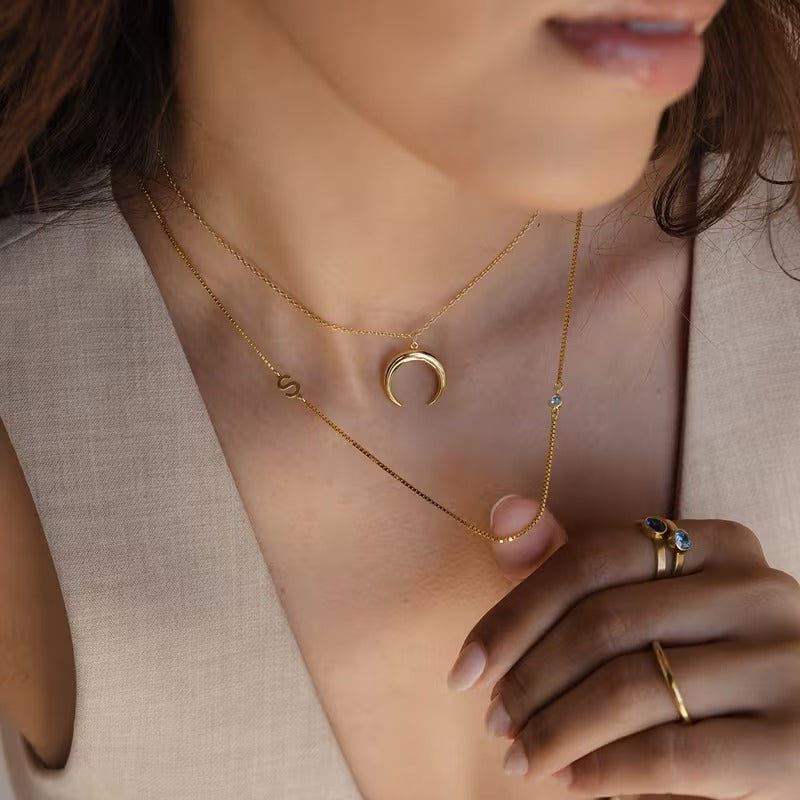 Küp Zincirli Doğum Ayı Taşlı Harf Kolye