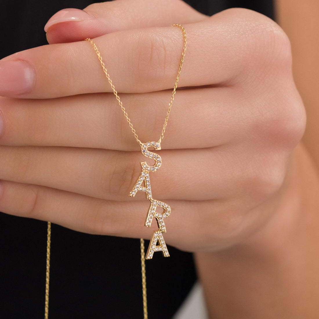 DİKEY İSİM TAŞLI HARF KOLYE -925 GÜMÜŞ