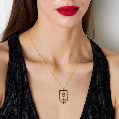 Kar Tanesi Harfli Kolye - 925 GÜMÜŞ